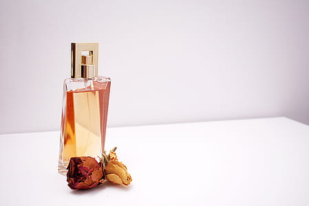 Clear Glass Perfume Bottle thumbnail