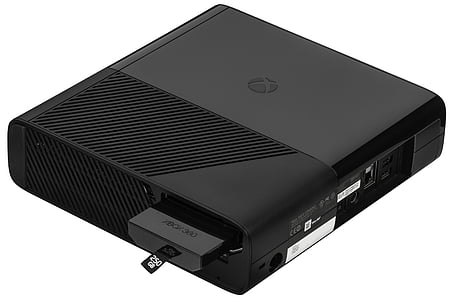 black Microsoft Xbox 360 thumbnail