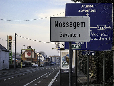 Main road between Brussels and Leuven in Nossegem , Zaventem, Belgium thumbnail