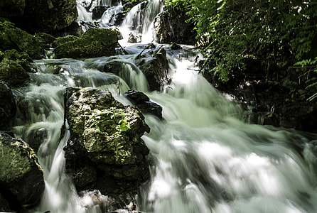 Cox Hollow Falls in Governor Dodge State Park, Wisconsin thumbnail
