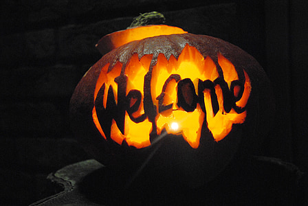 orange jack o' lantern with welcome text thumbnail