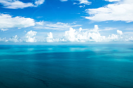 landscape photography of horizon thumbnail