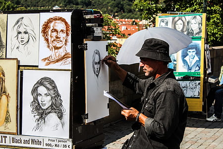 man doing potrait thumbnail