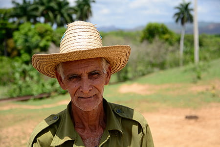 man smiling in shallow focus lens thumbnail