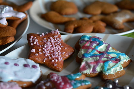 cookies served on plate thumbnail