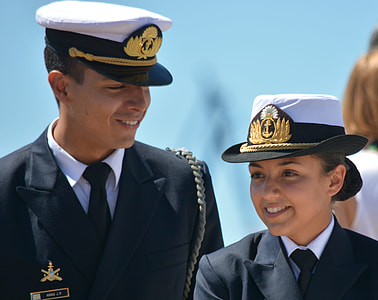 man and woman wearing hats thumbnail