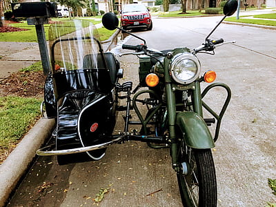 Green and Black Tricycle thumbnail