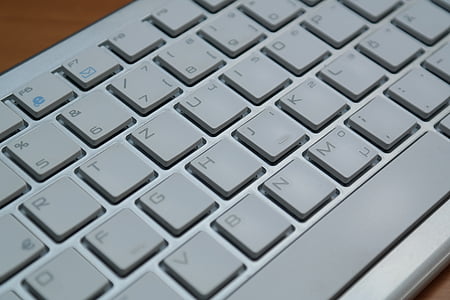 shallow focus photo of keyboard thumbnail