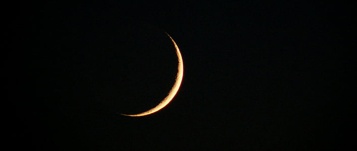 crescent moon scenery thumbnail