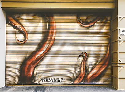brown tentacles graffiti thumbnail