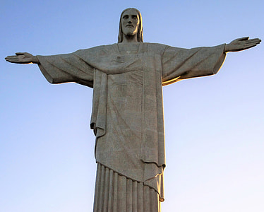 Cristo Redentor, Christ the Redeemer statue in Rio De Janeiro, Brazil thumbnail