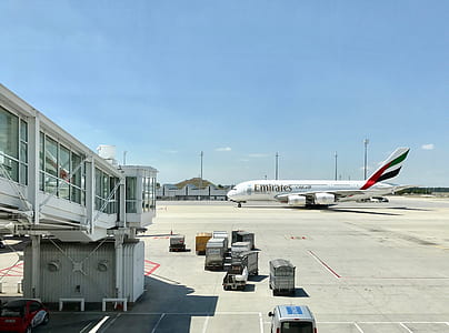 photo of Emirates airliner at airport thumbnail