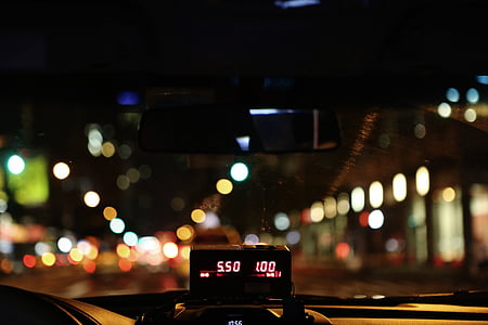 close-up photo of turned-on black vehicle stereo display 550 100 thumbnail