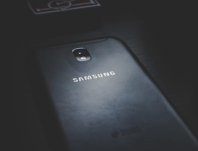 Close-up Photo of Black Samsung Phone thumbnail