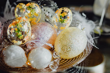 Easter Table Decorations thumbnail