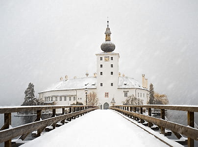 landscape photo of bridge and building thumbnail
