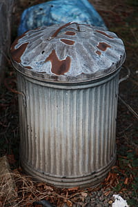 closed gray can bin thumbnail