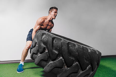 Heavy Lifting Man Photo thumbnail