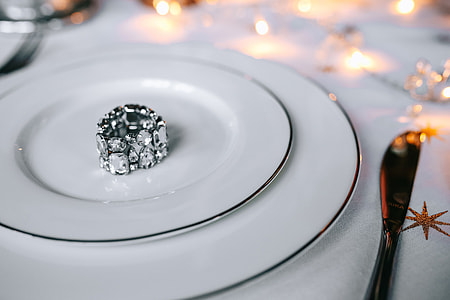 Christmas table decorations thumbnail