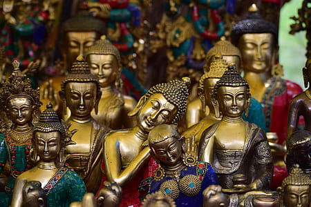 Gautama Buddha figurine lot thumbnail