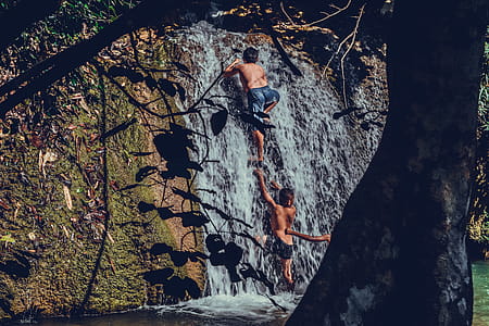 Boys Climbing thumbnail