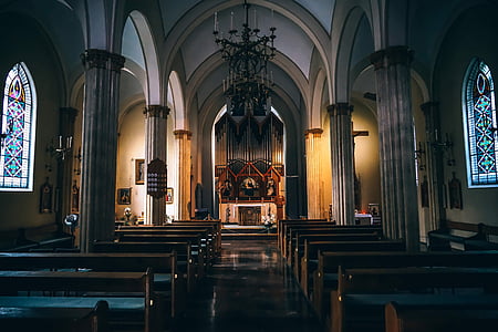 photo of cathedral building thumbnail