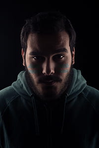 man in gray pullover hoodie thumbnail