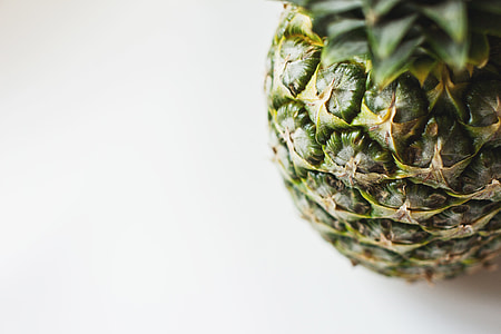 green pineapple thumbnail