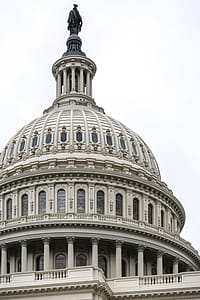 The dome of the US capitol building. thumbnail