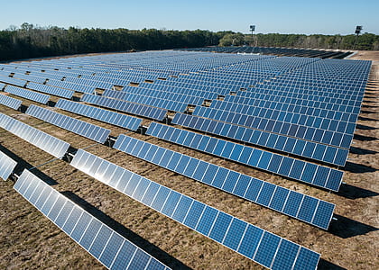 photo of blue solar panels thumbnail