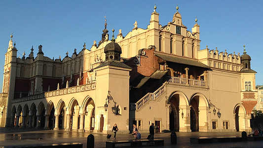 Kraków, Cloth Hall Sukiennice thumbnail