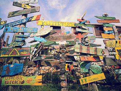 assorted-color plank signage lot thumbnail