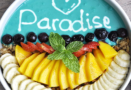 slice of banana and mangoes thumbnail