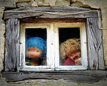 blue and brown haired dolls thumbnail