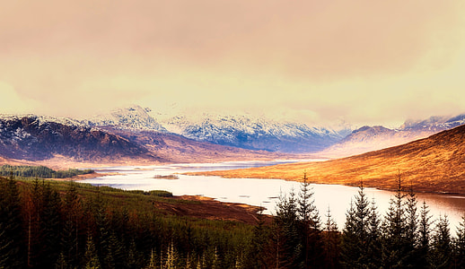landscape photography of mountain \ thumbnail
