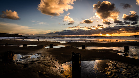low-angle photography of shore thumbnail