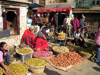vendors on sidewalk thumbnail