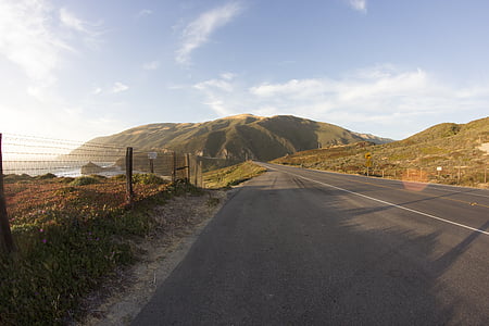 mountain near road thumbnail