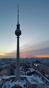 CN Tower thumbnail