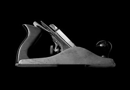 grayscale photo of jack plane thumbnail