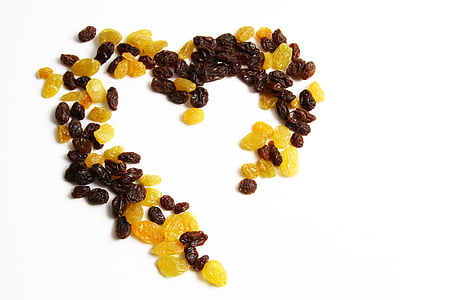 yellow and brown raisins thumbnail