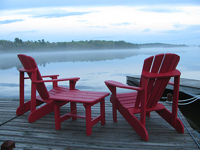 three red wooden 3-piece pub set thumbnail