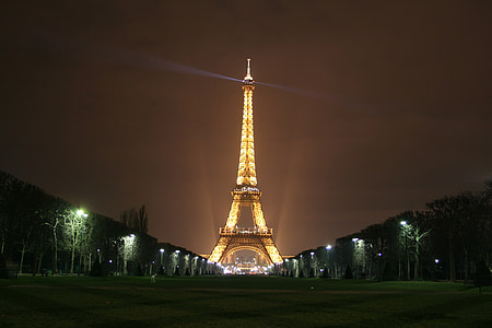 Eiffel Tower, Paris thumbnail