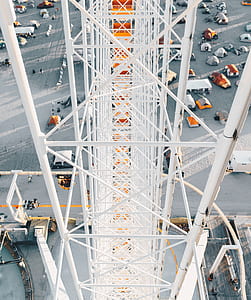 closeup of truss tower thumbnail