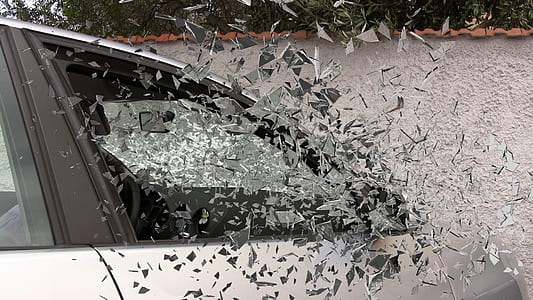 photo of broken car window glass thumbnail