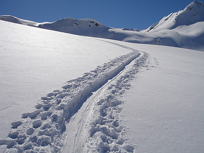footsteps on snow at daytime thumbnail