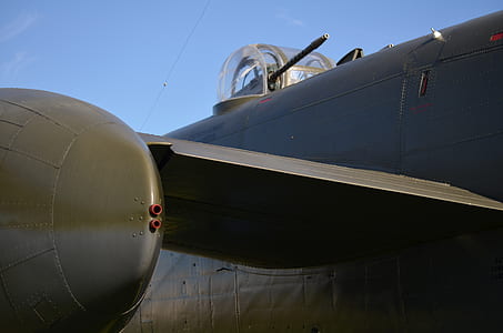 gray monoplane thumbnail