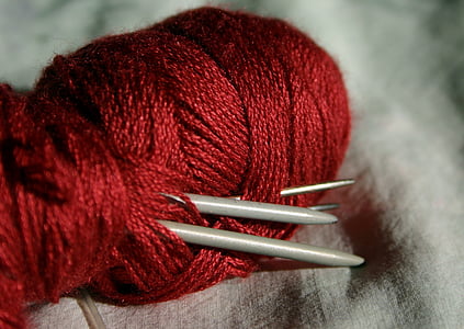 red yarn thumbnail