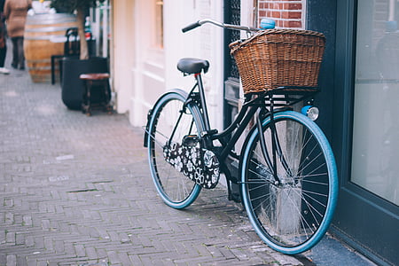 black city bike thumbnail
