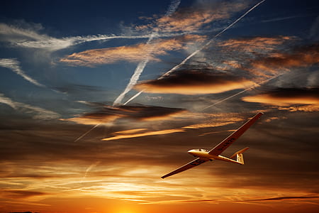 Airplane on Air during Golden Hour thumbnail